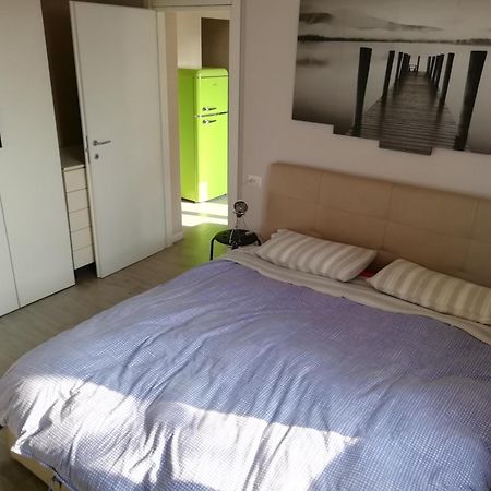 Delizioso Trilocale Lodi Citta Appartement Buitenkant foto